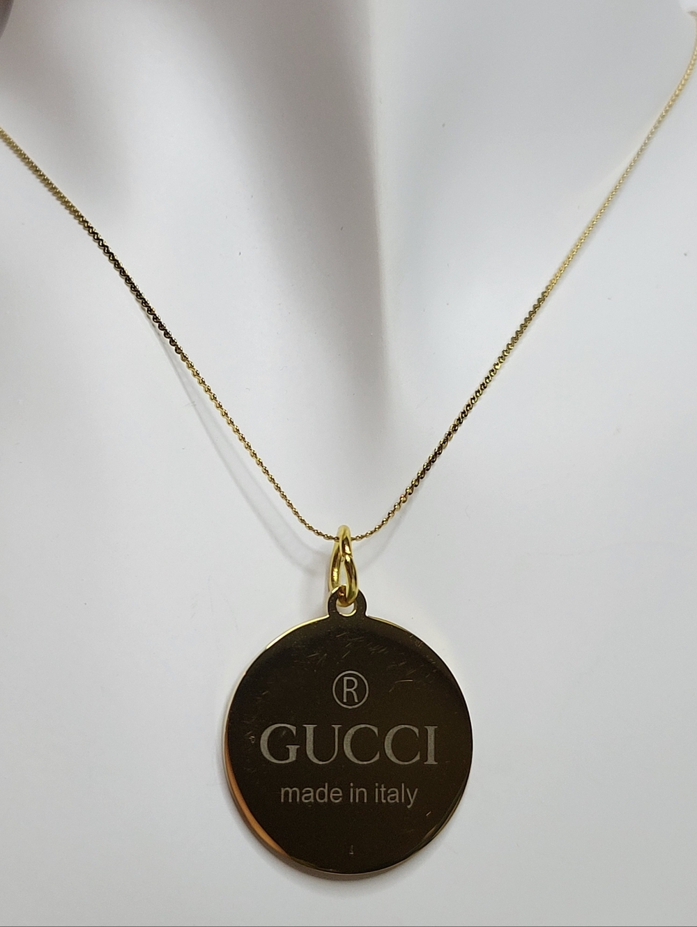 Gucci Double Sided Gold Plated Medallion Zip Pull 18" Gold Plated Chain Necklace - Picture 4 of 4